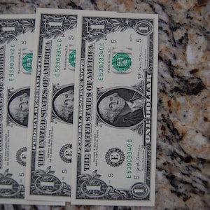 2017 A- 1 Dollar - FRB  Rich.--Crisp--Uncirculated--Ungraded---Three  Consecutive off this strap--See Notes
