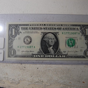 2017 A--One Dollar ---U S Note  - Printed for Dallas  --Green  Seal- -Crisp - Three 7&#39;s   Special   Serial ---uncirculated--Ungraded----