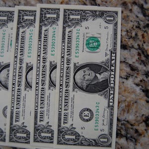2017 A- 1 Dollar - FRB  Rich.--Crisp--Uncirculated--Ungraded---Four Consecutive off this strap--See Notes