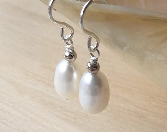 Freshwater pearl earrings, real white baroque pearl jewelry dangly drop earrings, handmade dainty bridal earrings, bridesmaids gift, UK