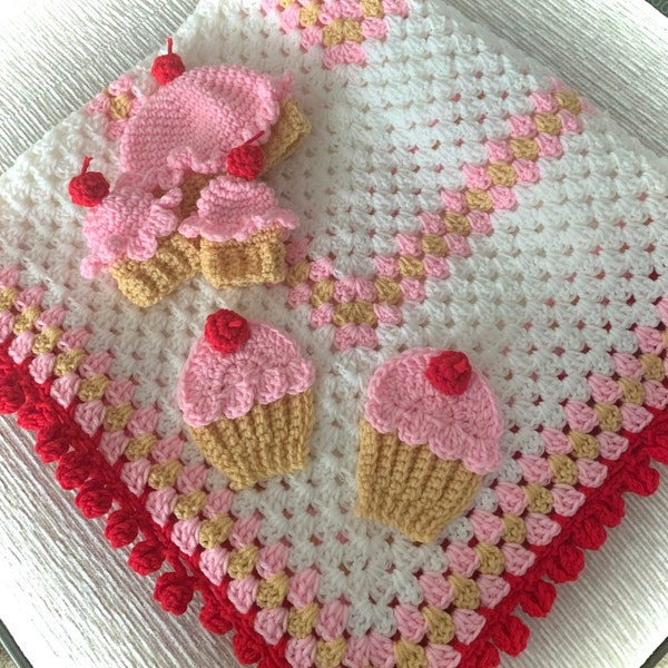 Pattern Print Dessert Cupcake Blanket