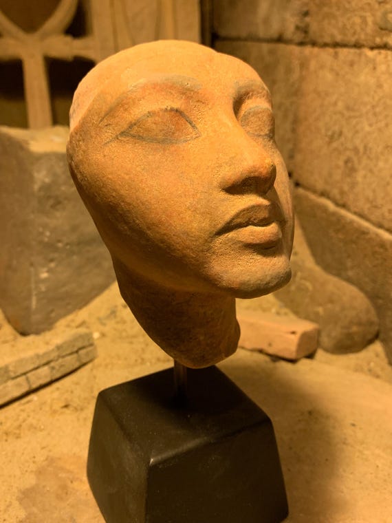 Egyptian Amarna statue / sculpture bust replica - Kiya / Meritaten 18th dynasty