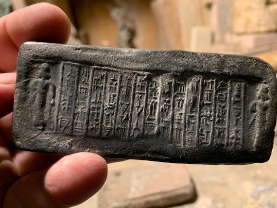 Mesopotamian cuneiform writing on cylinder seal impression - Kassite