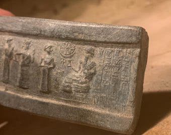 シュメール文明 円筒印章 神と太陽 スタンプ 初期メソポタミア文明 1387 シュメール文明 円筒印章 神と太陽 スタンプ 初期メソポタミア