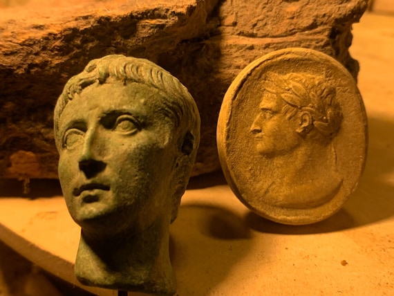 Roman statue / art -The first Emperor, Augustus - bust & relief sculpture amulet