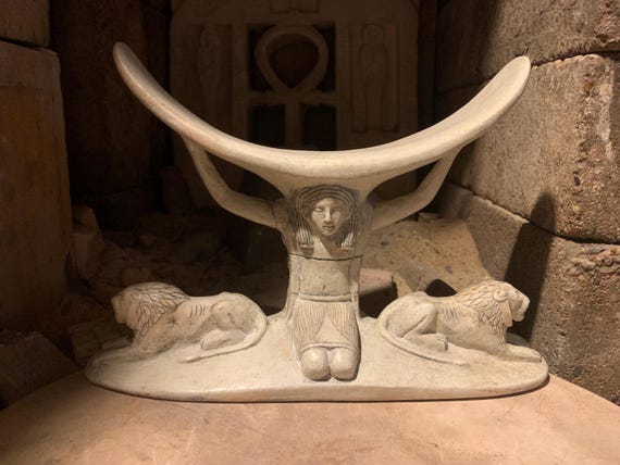 Egyptian statue - Tutankhamun / Tutankhamen Head rest - Featuring The god Shu