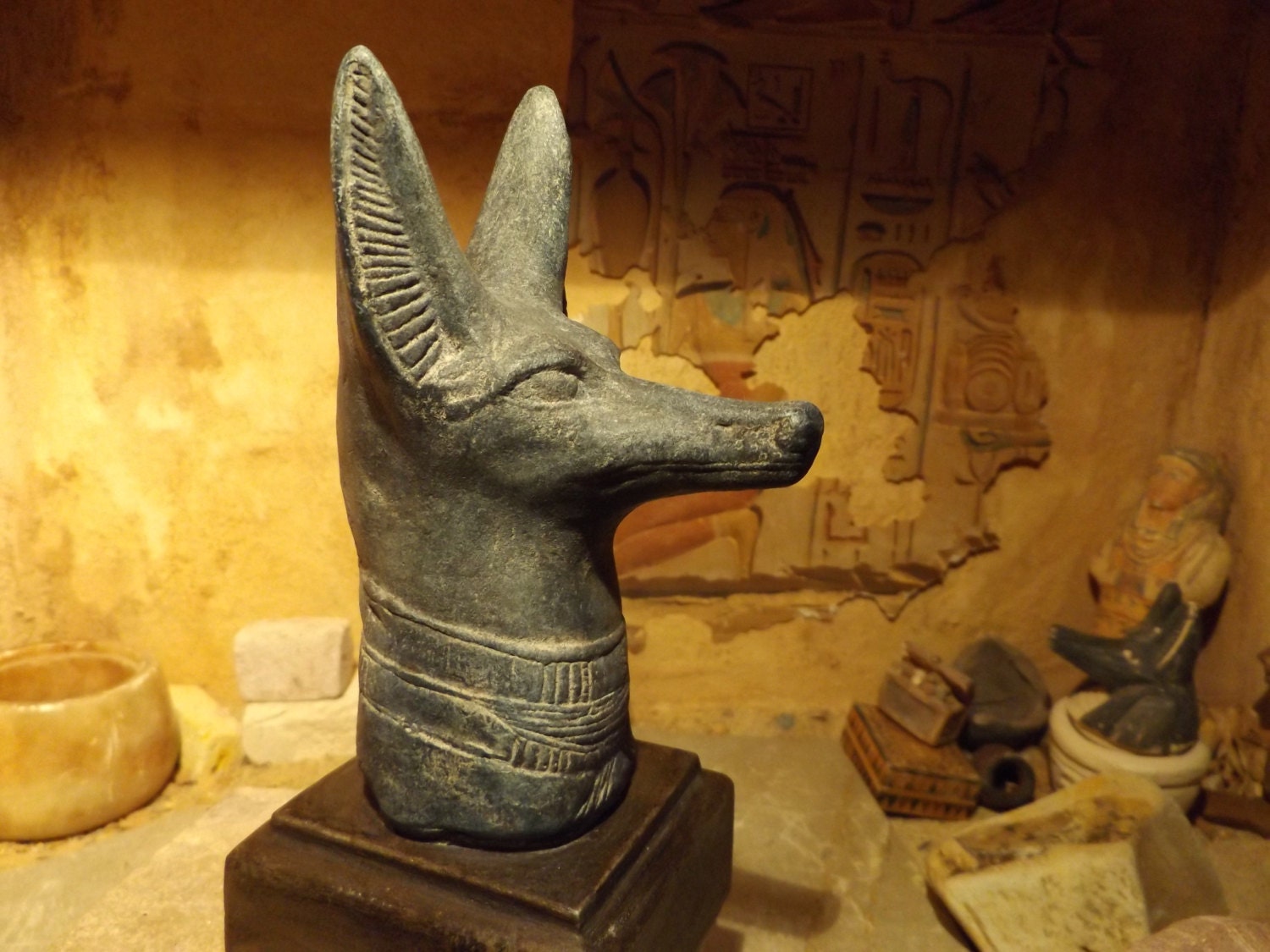 ancient anubis statue