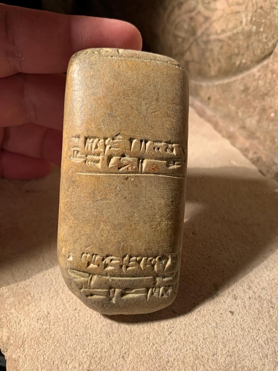 Sumerian / Babylon Cuneiform tablet - Ancient writing Mesopotamia