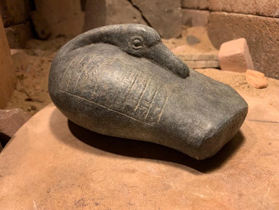 Sumerian / Mesopotamia duck weight with cuneiform writing Shulgi son of Ur Namu