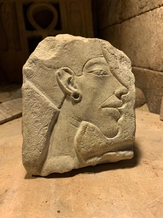Egyptian art / sculpture - Akhenaten relief carving replica. Ancient Egypt - 18th dynasty