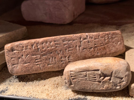 Sumerian Cuneiform - Mesopotamia - Ugarit alphabet - Abjad - ancient writing  + New moon dark moon amulet