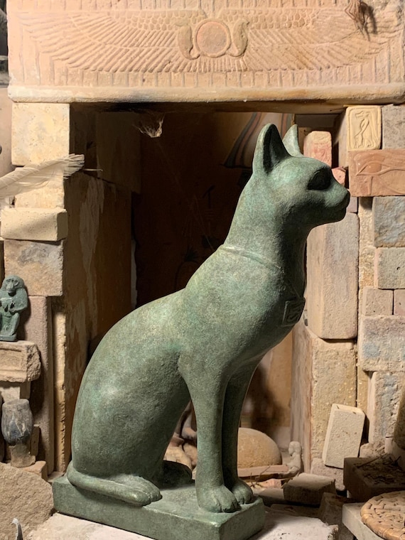 Egyptian cat statue - Bast / Bastet - Protective goddess of music, dance &  joy.