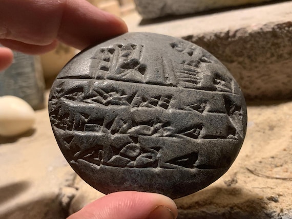 Sumerian / Babylon / Assyrian Cuneiform tablets - Ancient writing Mesopotamia