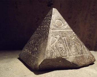 Egyptian statue Pyramid / Pyramidion featuring Thoth adoring the rising sun god.