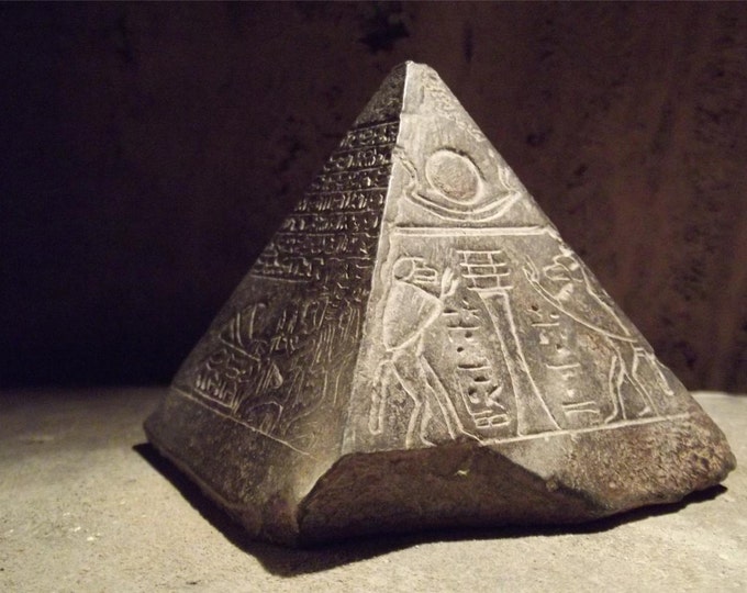 Thoth Pyramind Egyptian Statue Pyramid / Pyramidion Featuring Thoth Adoring the Rising ...