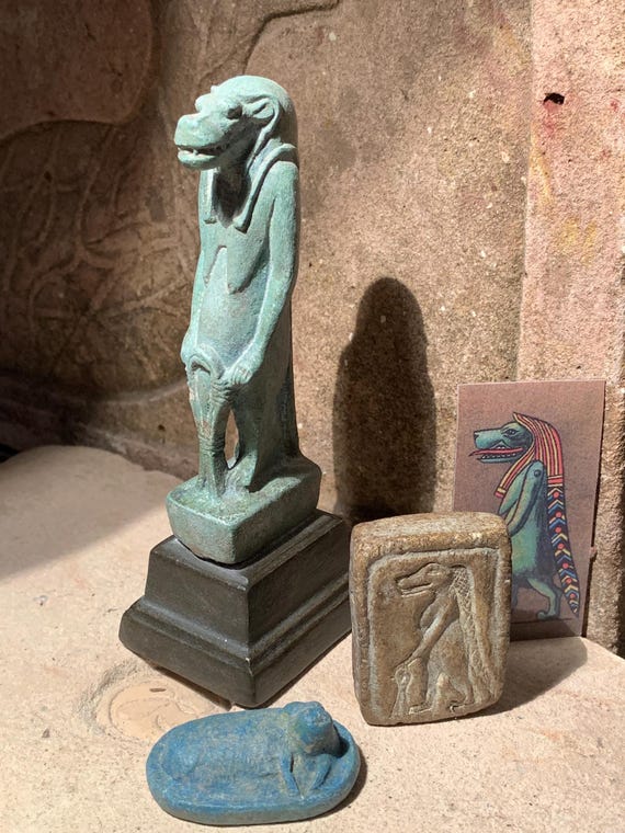 Egyptian statue Taweret - Hippopotamus.Protector Goddess of childbirth + amulets