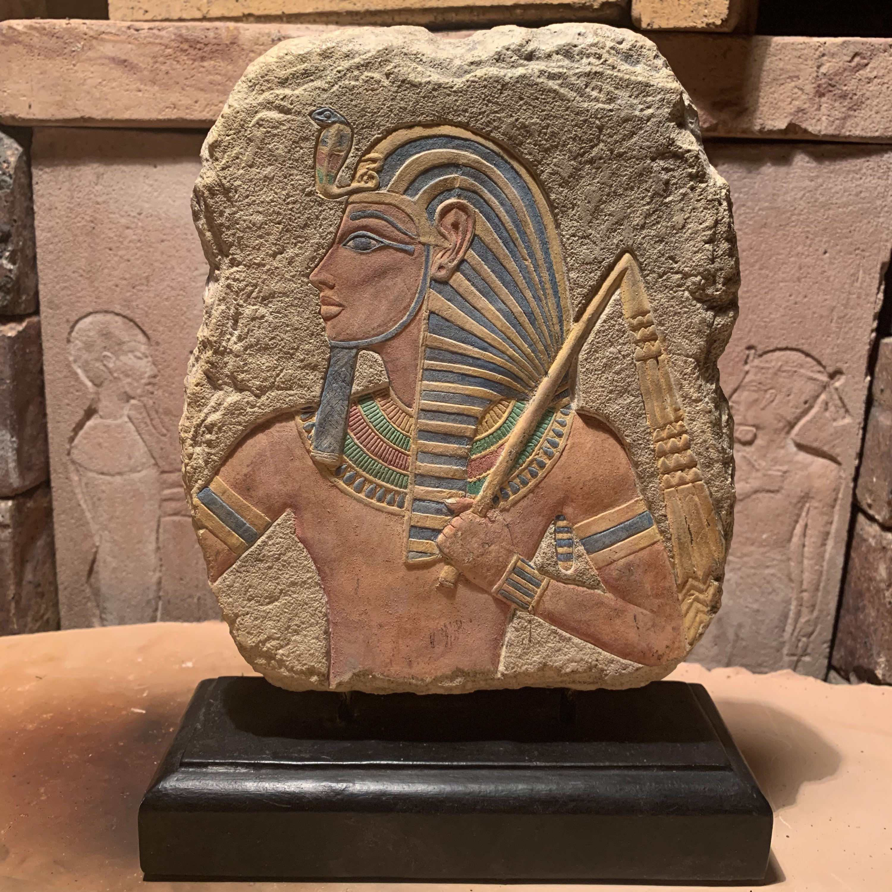 Tutankhamun Egyptian sculpture / art King Tut / Tutankhamen relief