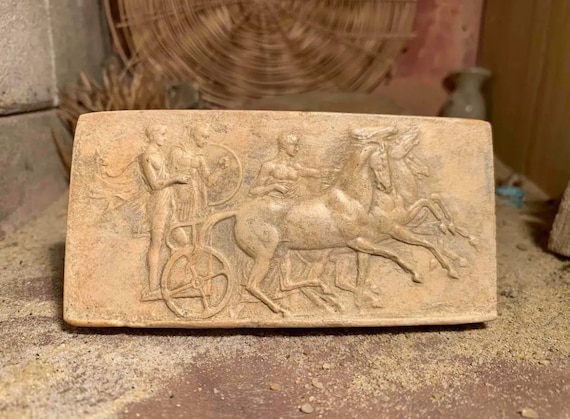 Greek / Roman art - Parthenon Hoplite chariot relief sculpture