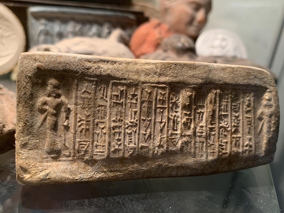 Mesopotamian cuneiform writing on cylinder seal impression - Kassite