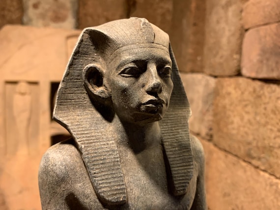 Egyptian statue Museum quality art sculpture replica of 12th dynasty Pharaoh  Amenemhat III