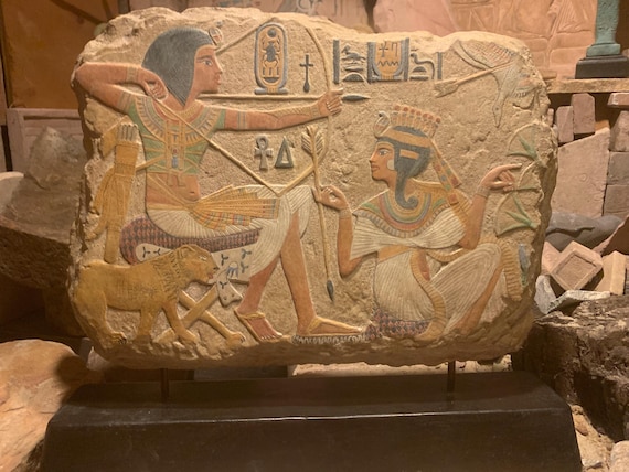 Egyptian Art - Tutankhamun / Tutankhamen & his Queen hunting in the marshes. 18th dynasty
