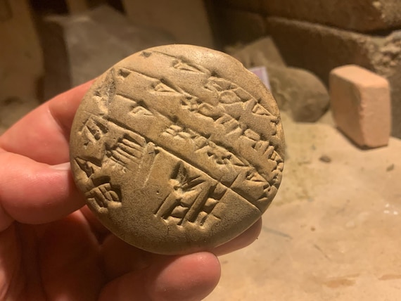 Sumerian / Babylon / Assyrian Cuneiform tablets - Ancient writing Mesopotamia