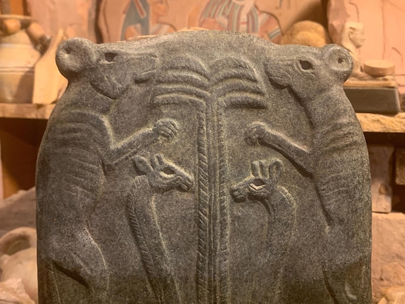 Egyptian art / relief sculpture - Double sided replica cosmetic palette 3500 - 3000 B.C.E