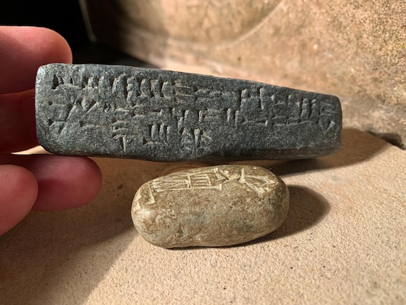 Sumerian Cuneiform - Mesopotamia - Ugarit alphabet - Abjad - ancient writing  + New moon dark moon amulet