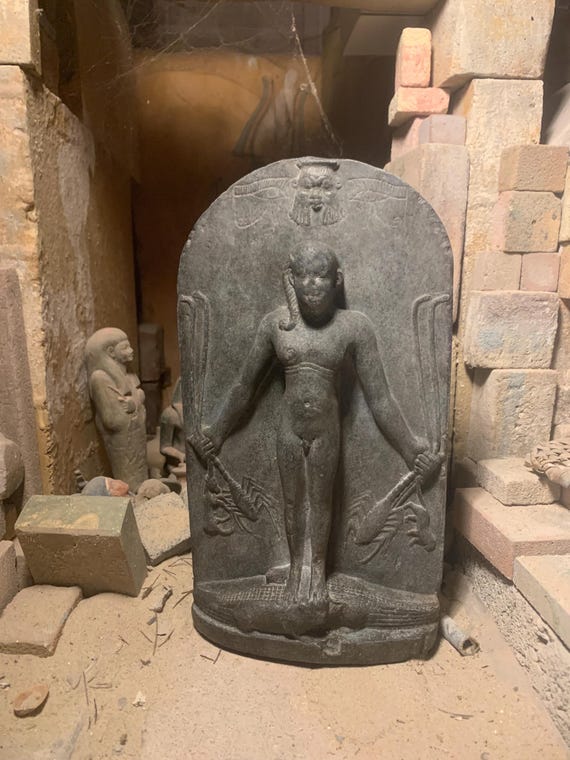 Egyptian statue / cippus - A magical stela featuring Horus the saviour & Bes