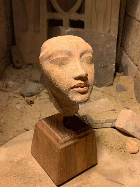 Egyptian Amarna statue / sculpture bust replica - Kiya / Meritaten 18th dynasty
