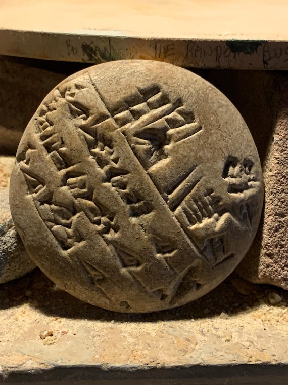 Sumerian / Babylon / Assyrian Cuneiform tablets - Ancient writing Mesopotamia