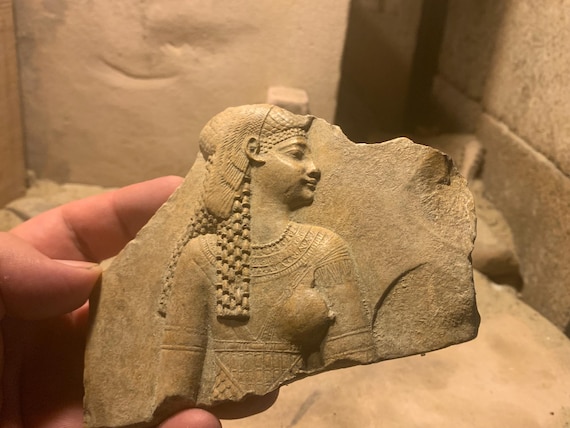 Egyptian art - Cleopatra dressed as the Goddess Isis - Relief sculpture fragment