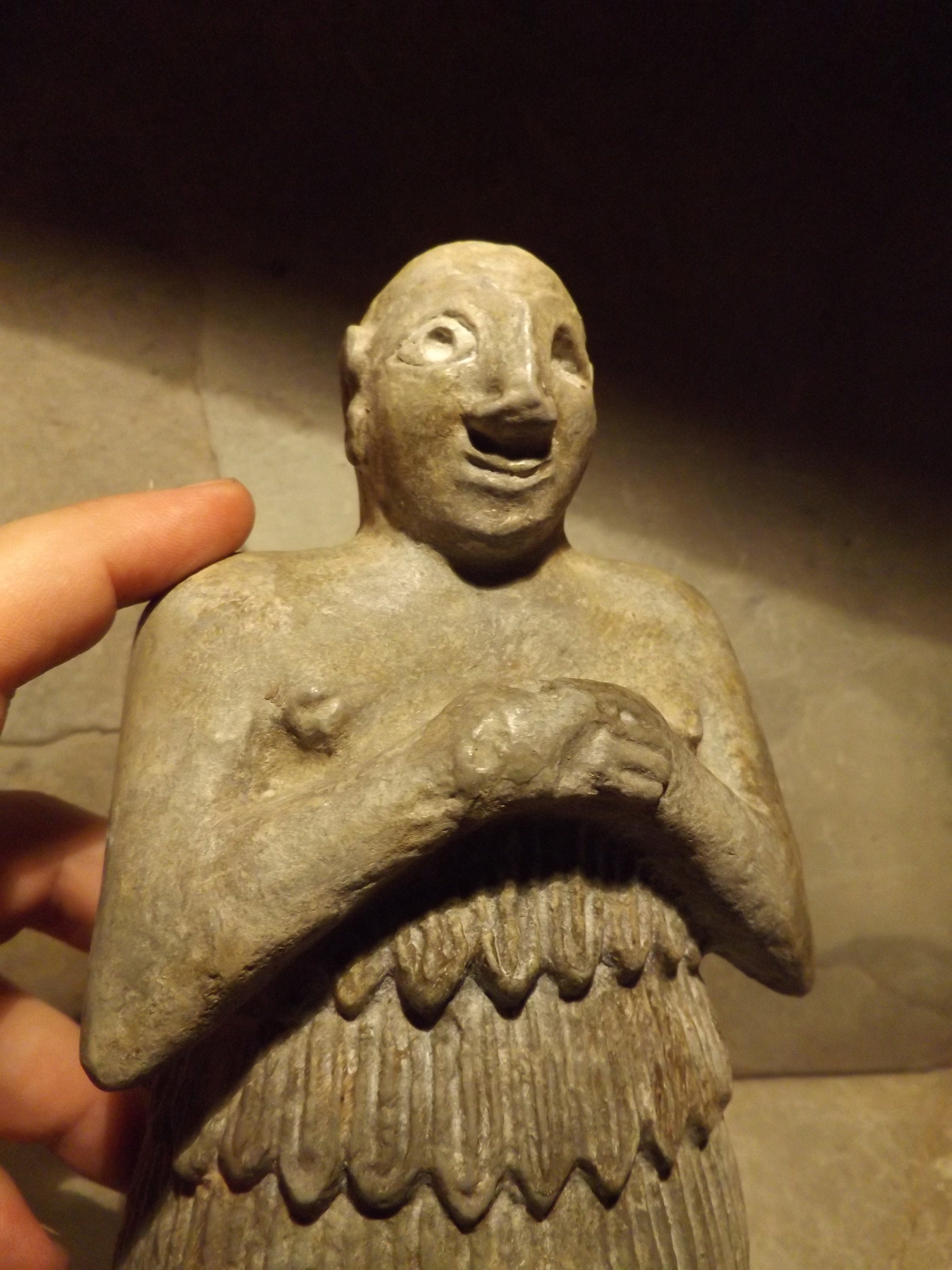 sumerian statues