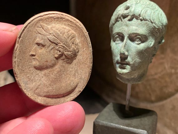 Roman statue / art -The first Emperor, Augustus - bust & relief sculpture amulet