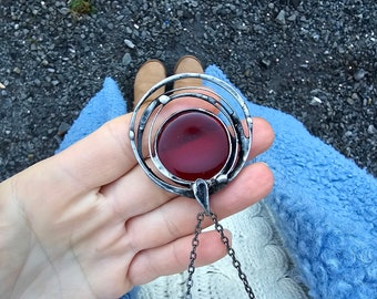 WRAPPED in DEEP RED, rustic round necklace with glass, statement necklace, wine red pendant necklace, stylish, boho, retro, vintage style