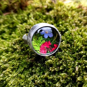 FOREST terrarium ring, real plants jewelry, moss, fern, forget me nots, wildflowers ring, floral jewelry, pressed flower, meadow, old silver