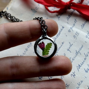 romantic terrarium necklace pendant drop locket nature bohemian flower jewelry statement necklace gift for her natural summer floral jewelry