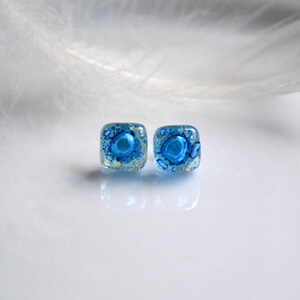 Tiny glass earings in intense color NAVY BLUE, studs with bubbles, blue stud earings, deep blue studs, cute earings, nickel free eaings
