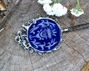 Retro, decorative, VICTORIAN necklace with engraved glass, statement, unique necklace, big elegant pendant, deep blue jewelry, old silver