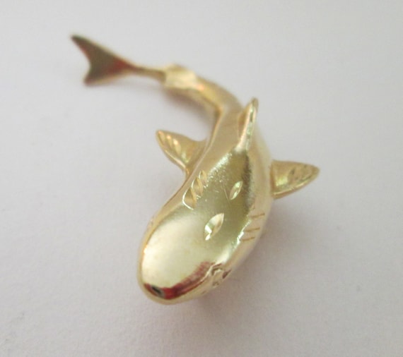 14k yellow shark pendant
