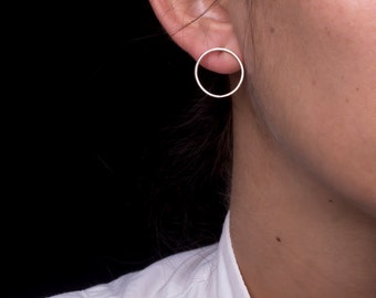 Silver Laying Circle Earrings Medium - Circle Earrings, Shape Earrings, Geometric Jewelry, Stud earrings, Enso circle, minimalistic earrings