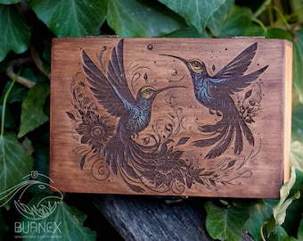 Engraved Hummingbird Wooden Box: Tarot, Jewelry vintage Keepsake