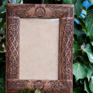 Wooden photoframe with Triquetra and celtic ornament | Photo frame with window 8.7x13.5 cm | photo frame | picture frame