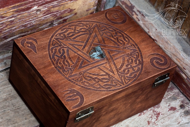 Pentagram wooden altar box Pentacle Stash box Wicca Wiccan vintage jewelry box Tarot box image 5