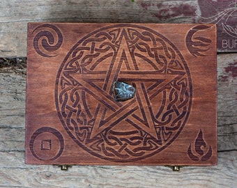 Pentagram wooden altar box |  Pentacle Stash box | Wicca | Wiccan | vintage jewelry box | Tarot box