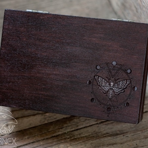 Death motte stilvolle mininmal design holzkiste | individuelle Tarotbox | vintage Schmuckschatulle | individuelle Erinnerungsbox