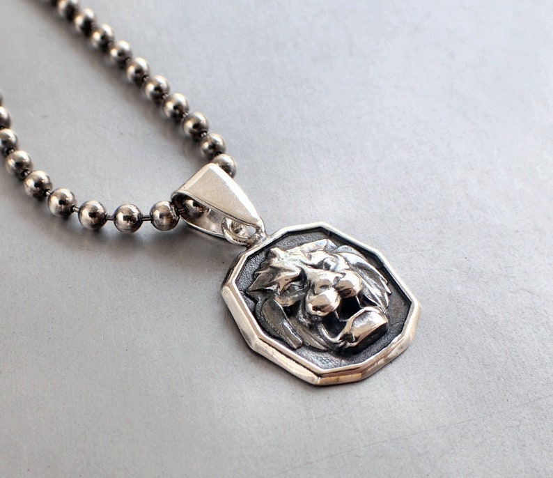 Small Pendant Sterling Silver Power Lion Medallion Mens Necklace Masculine