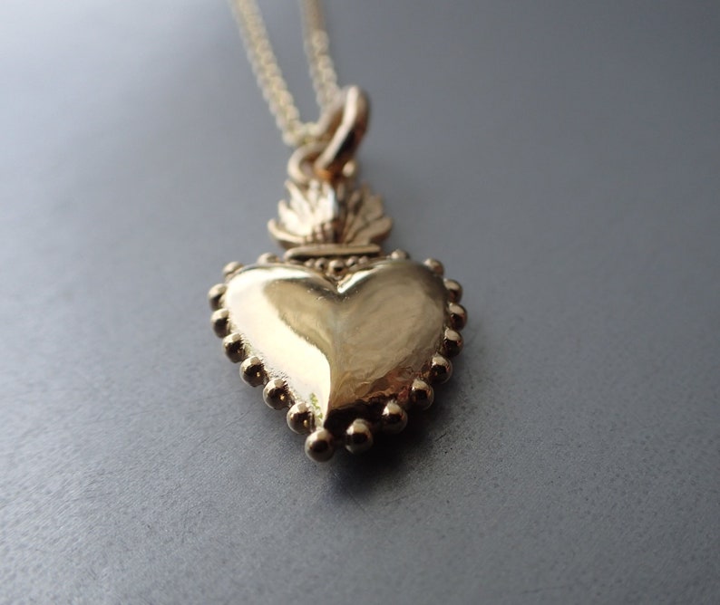 Sacred Heart Gold Long Necklace, Delicate, Gold-filled bild 3