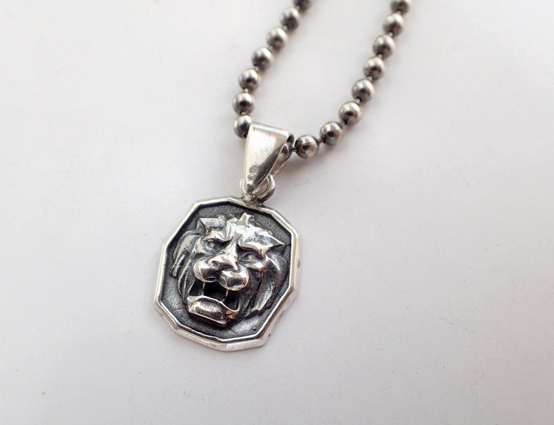 Small Pendant Sterling Silver Power Lion Medallion Mens Necklace Masculine