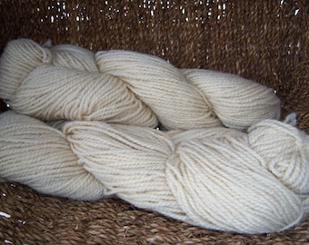 Natural white DK weight-Border Leicester yarn-100% wool